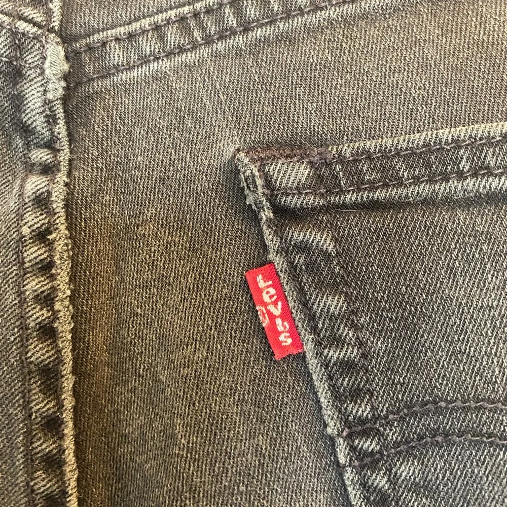 Vintage Levi’s 511 Black distressed jean shorts - Picture 3 of 14